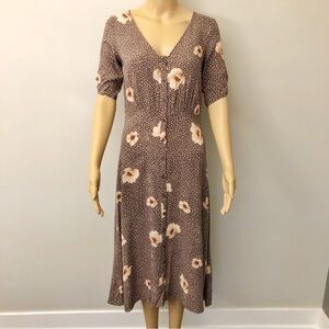 H&M Boho Feminine Cottagecore Tan Earthy Button Down Summer Festival Maxi Dress.